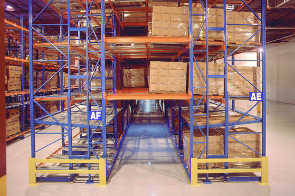 Pallet-Flow-Racking-Warehouse